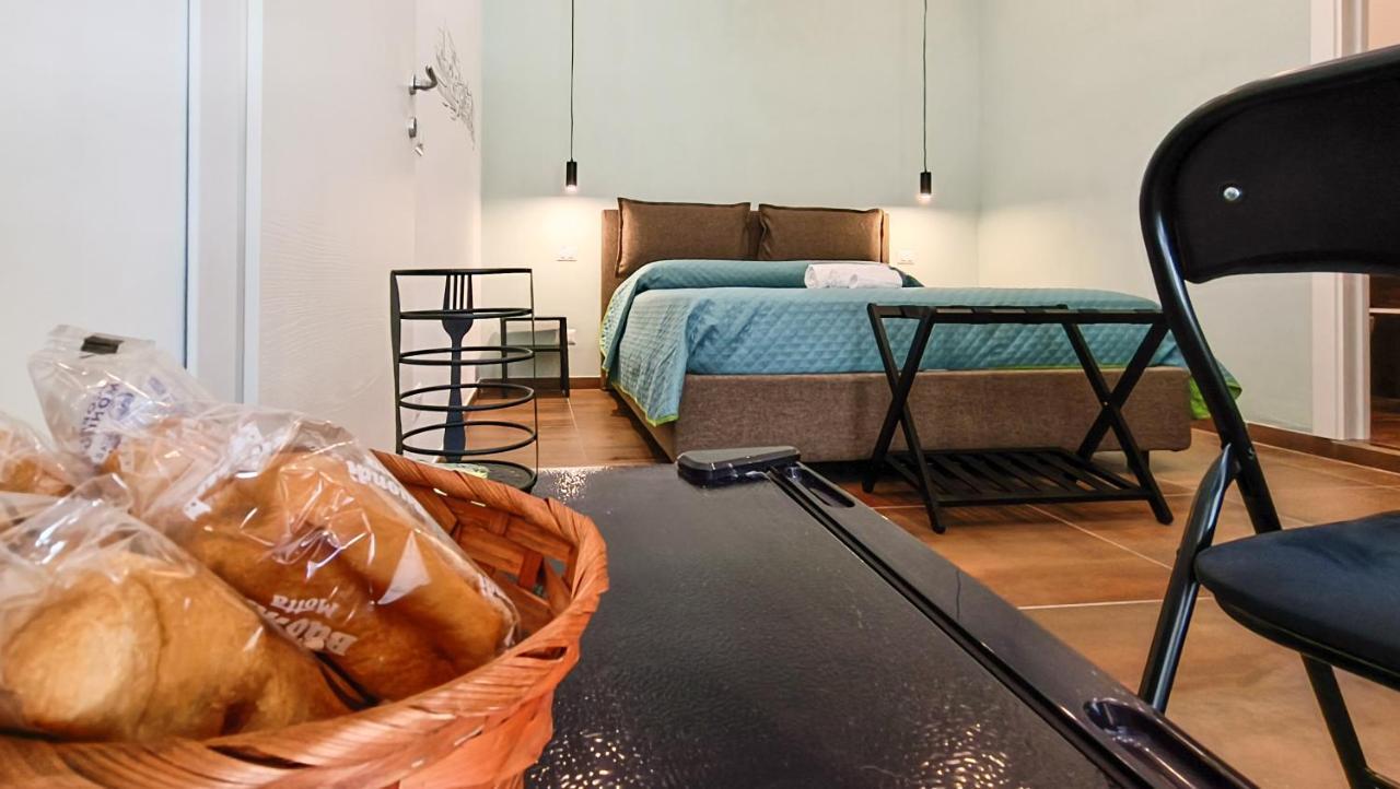 Casa Calu Castel Sant'Elmo Bed & Breakfast Napoli Eksteriør bilde